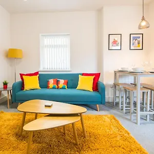 https://detached-coach-house-in-the-heart-of-cardiff.cardiffhotelswales.com